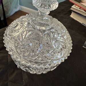 Candy dish with lid